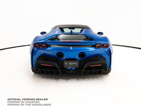 Used 2023 Ferrari SF90 Spider AWD/4WD image 31
