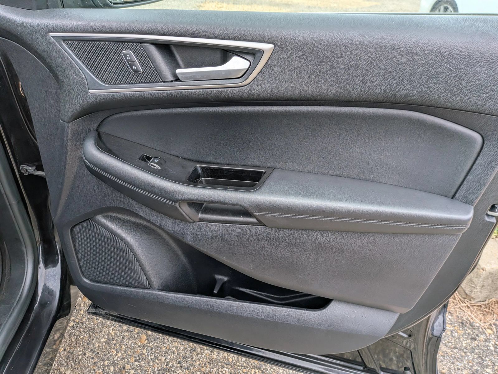 Used 2020 Ford Edge SEL AWD/4WD image 39