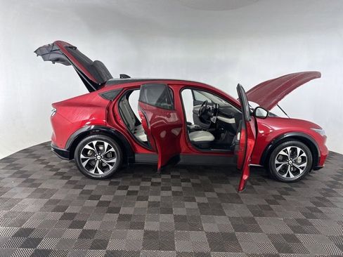 Used 2021 Ford Mustang Mach-E Premium image 13