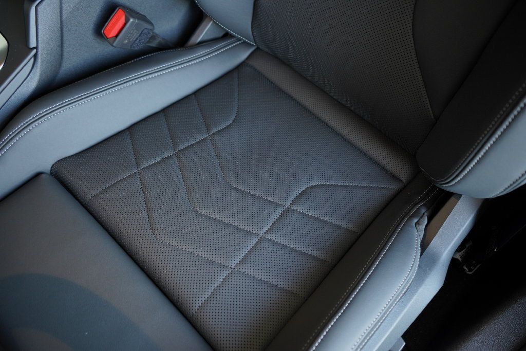 Used 2026 BMW 228i w/ Premium Package FWD image 10