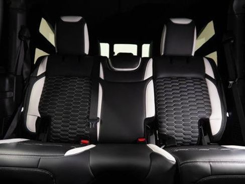 Used 2026 Jeep Gladiator Sport image 47