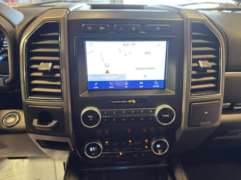Used 2021 Ford Expedition XLT AWD/4WD image 18