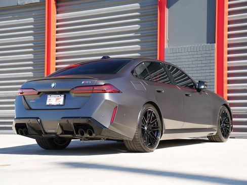 Used 2026 BMW M5 w/ Carbon Package image 4