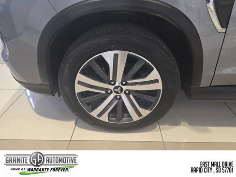 Used 2024 Mitsubishi Outlander Sport SE AWD/4WD image 27