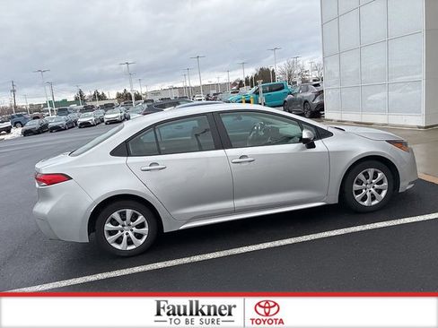 Certified 2024 Toyota Corolla LE image 4