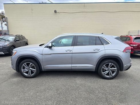 Used 2024 Volkswagen Atlas Cross Sport SEL R-Line AWD/4WD image 4