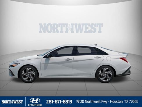 New 2026 Hyundai Elantra SEL Sport image 3