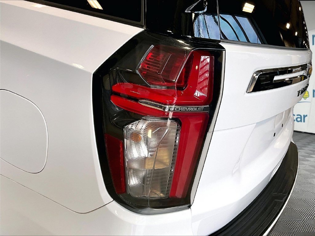 Used 2023 Chevrolet Tahoe Premier AWD/4WD image 35