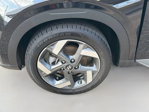 Used 2024 Hyundai Venue SEL FWD image 35