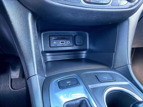 Used 2022 Chevrolet Equinox LT AWD/4WD image 27