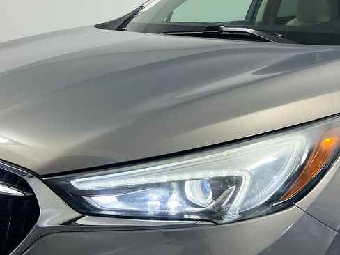 Used 2018 Buick Enclave Essence FWD image 11