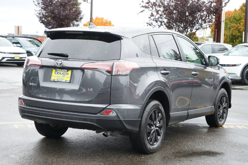 Used 2018 Toyota RAV4 LE w/ All Weather Liner Package FWD image 5