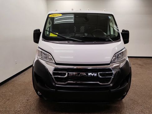 Used 2025 RAM ProMaster 2500 w/ U-Haul Equipment Group FWD image 8
