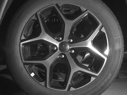 Used 2025 Jeep Compass Limited image 14