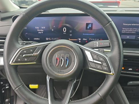 Used 2025 Buick Envision Preferred AWD/4WD image 4