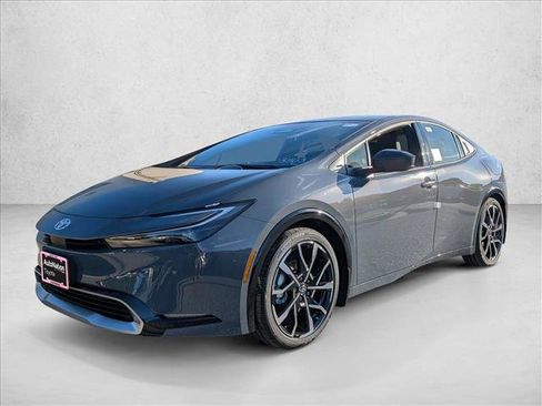 New 2026 Toyota Prius Plug-In Hybrid image 4