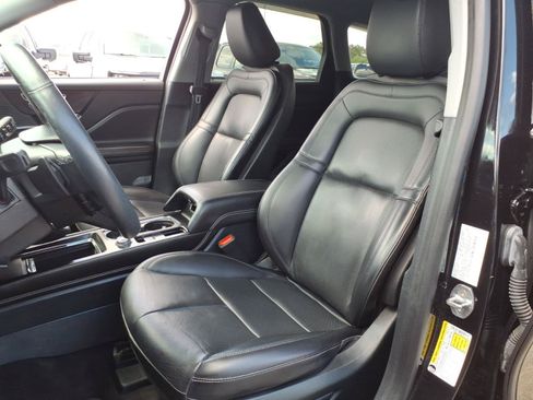 Used 2021 Lincoln Corsair AWD w/ Equipment Group 101A image 7