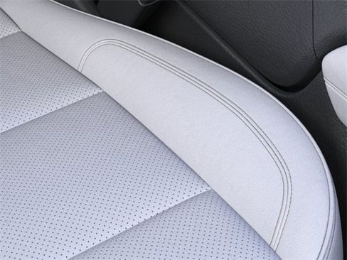 New 2025 Chevrolet Suburban Premier image 22