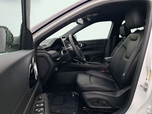 New 2026 Jeep Compass Limited w/ Sun, Sound & Navigation Group AWD/4WD image 11