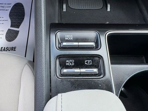 Used 2025 Hyundai Sonata SEL FWD image 21