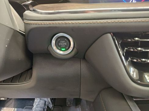 New 2026 Chevrolet Suburban High Country image 21