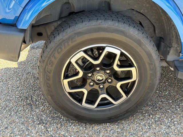 Used 2024 Ford Bronco Outer Banks AWD/4WD image 5