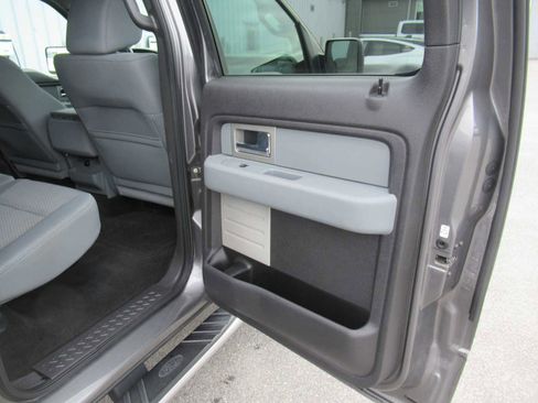 Used 2011 Ford F150 XLT w/ XLT Chrome Pkg image 18