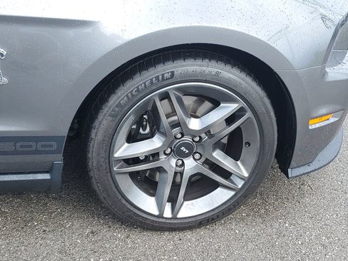 Used 2010 Ford Mustang Shelby GT500 RWD image 6