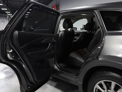 Used 2018 MAZDA CX-9 Touring w/ Touring Premium Package AWD/4WD image 17