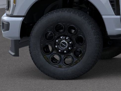 New 2026 Ford F250 Lariat w/ Black Appearance Package image 19