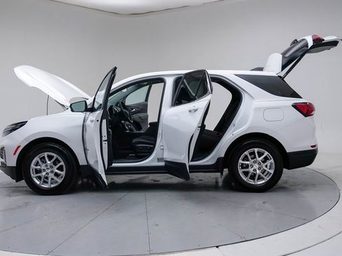 Used 2024 Chevrolet Equinox LT w/ LPO, Floor Liner Package image 18