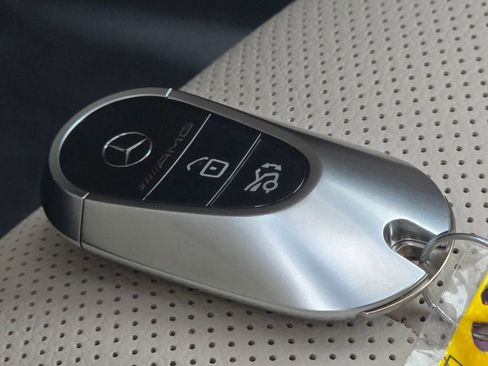 New 2026 Mercedes-Benz CLE 53 AMG 4MATIC Cabriolet image 35