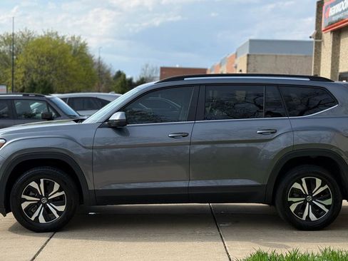 Used 2024 Volkswagen Atlas SE image 4