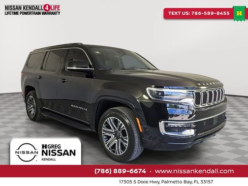 Used 2025 Jeep Wagoneer 4WD image 1