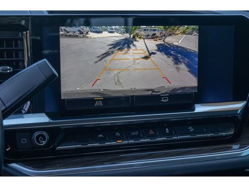 Used 2022 Chevrolet Silverado 1500 RST AWD/4WD image 24
