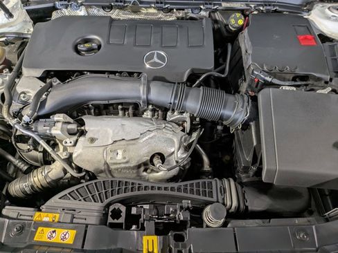 Certified 2022 Mercedes-Benz GLB 250 image 22