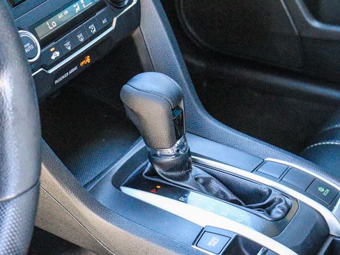 Used 2019 Honda Civic LX image 19