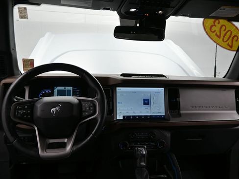 Used 2023 Ford Bronco Outer Banks w/ Sasquatch Package image 31