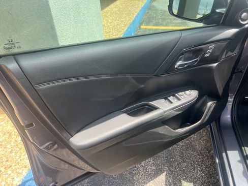 Used 2015 Honda Accord EX-L image 10