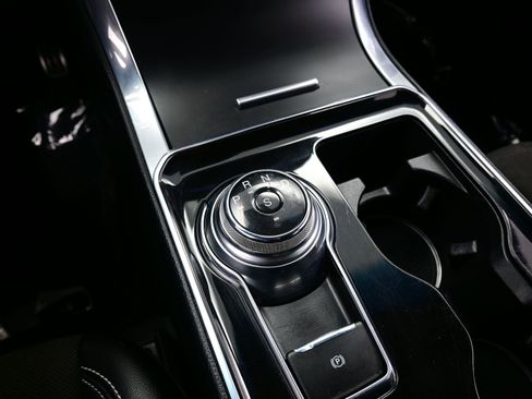 Used 2019 Ford Edge ST w/ Convenience Package image 23