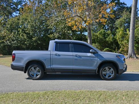 Certified 2023 Honda Ridgeline RTL image 5