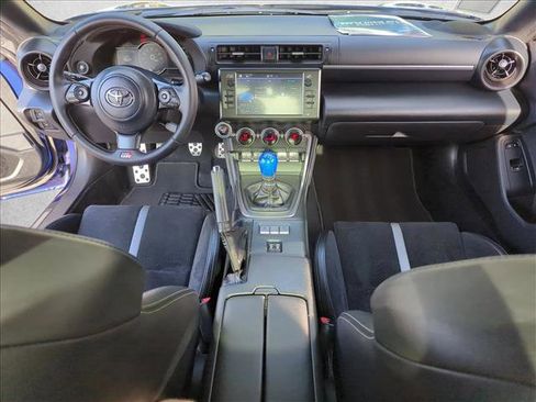 Used 2025 Toyota GR86 Premium w/ Performance Package RWD image 16