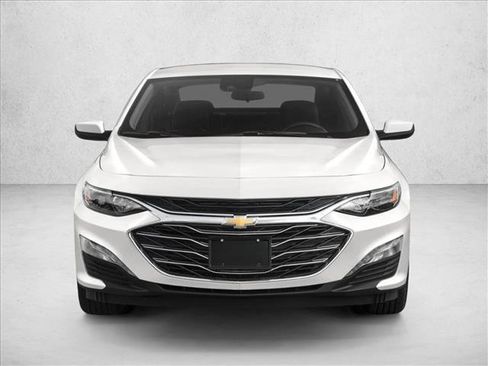 Used 2023 Chevrolet Malibu LT image 2