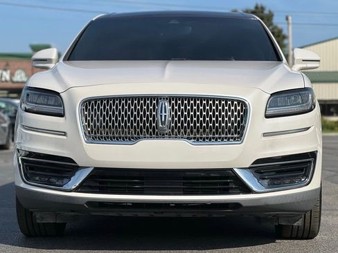Used 2019 Lincoln Nautilus Reserve image 12