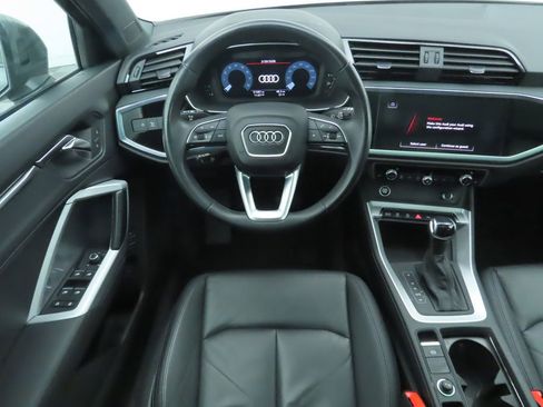 Used 2023 Audi Q3 2.0T Premium w/ Convenience Package image 10