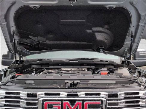 New 2026 GMC Sierra 3500 Denali w/ Denali Reserve Package AWD/4WD image 17