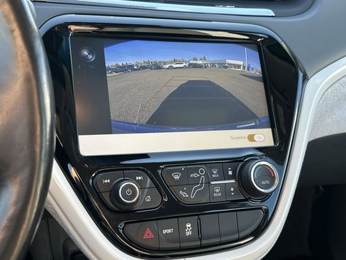 Used 2020 Chevrolet Bolt LT image 21