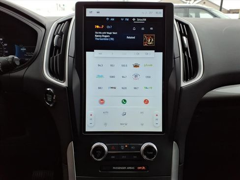 Used 2024 Ford Edge SE w/ Black Appearance Package image 21