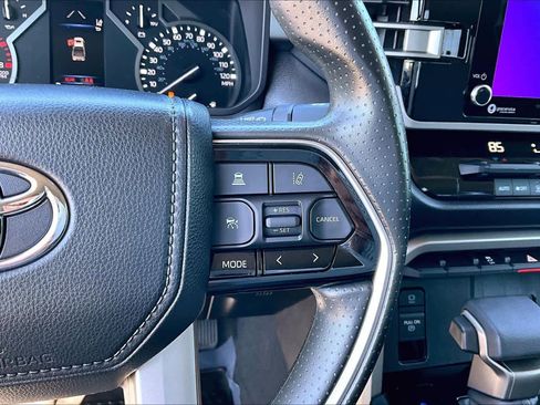 Used 2023 Toyota Tundra SR5 w/ SR5 Convenience Package AWD/4WD image 24