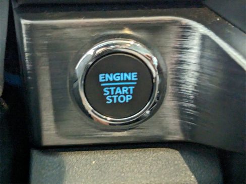 Used 2024 Ford F250 Lariat w/ Chrome Package image 22